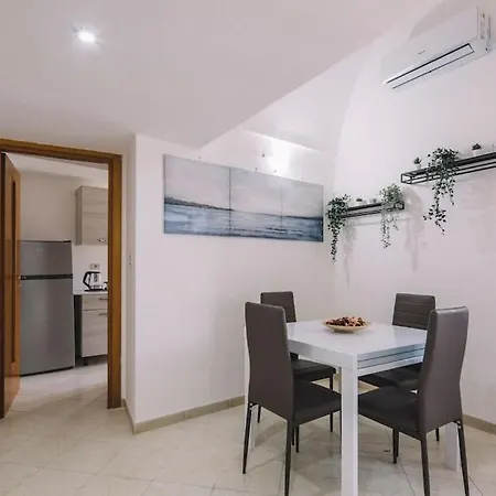 Casa Del Lazzaro בית נופש מאיורי