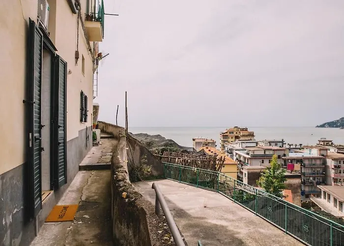 Casa Del Lazzaro 펜션 *